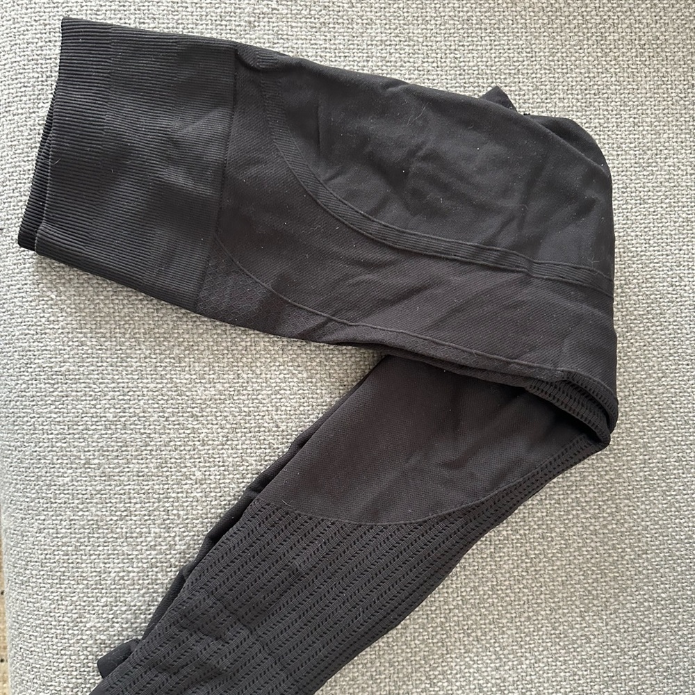 Lululemon black leggings, 27 length thick material